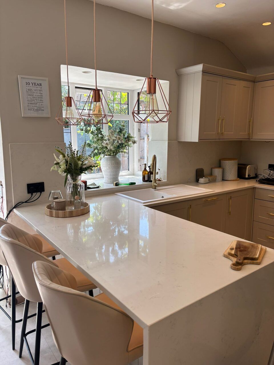 Detail cleaning in a London home